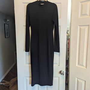 Heart & Hips Classic Black Long Sleeve Dress
